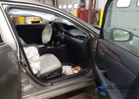 2018 Lexus Es 350 z USA, uszkodzony, nr VIN 58ABK1GG7JU112479